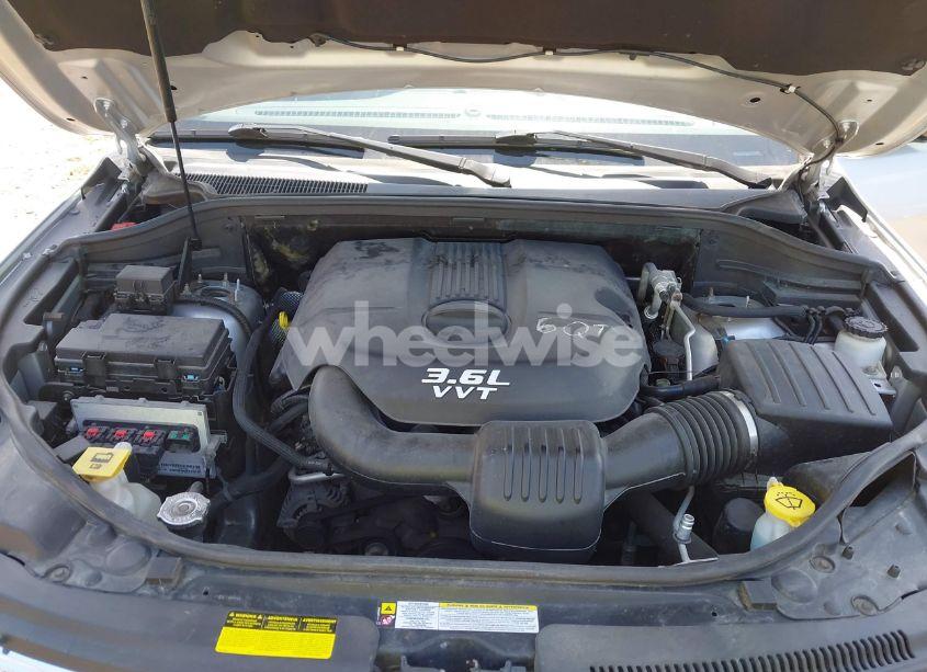 Photo 10 of 2012 Jeep Grand CHEROKEE LAREDO (VIN 1C4RJFAG9CC118814)