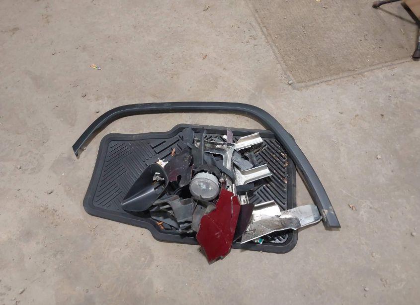 Photo 12 of 2012 Jeep Grand CHEROKEE LAREDO (VIN 1C4RJFAG9CC161467)