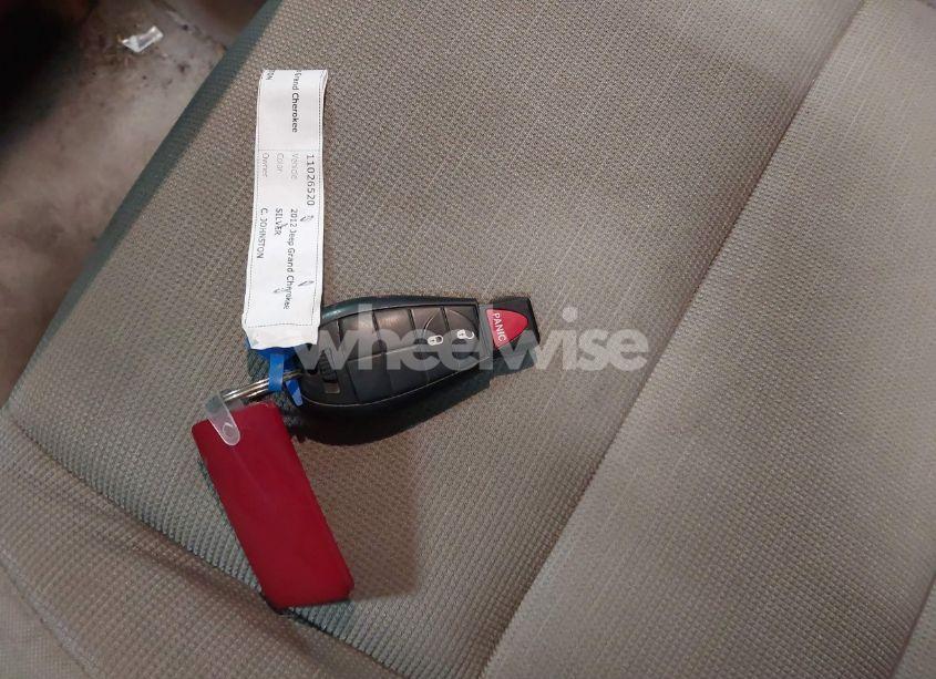 Photo 11 of 2012 Jeep Grand CHEROKEE LAREDO (VIN 1C4RJFAG9CC178012)