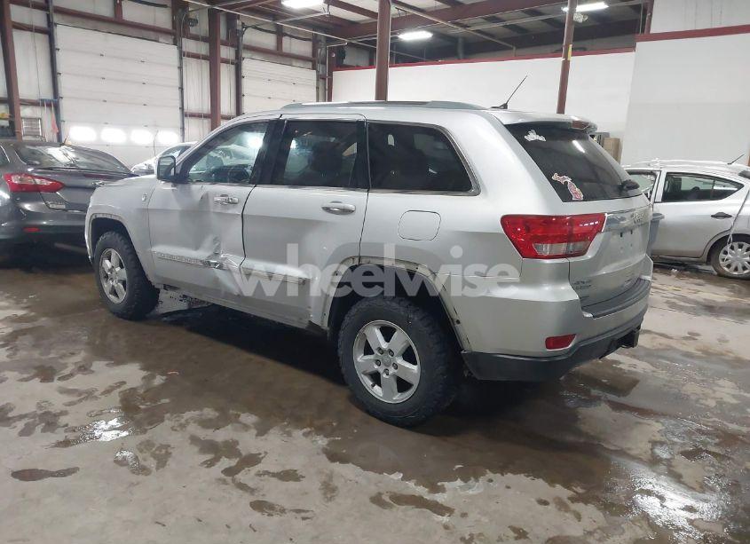 Photo 3 of 2012 Jeep Grand CHEROKEE LAREDO (VIN 1C4RJFAG9CC178012)