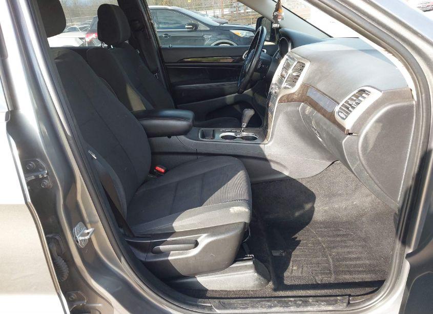 Photo 5 of 2012 Jeep Grand CHEROKEE LAREDO (VIN 1C4RJFAG9CC226110)