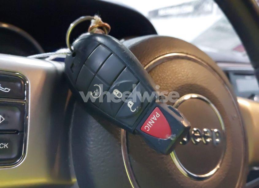 Photo 11 of 2012 Jeep Grand CHEROKEE LAREDO (VIN 1C4RJFAG9CC312243)