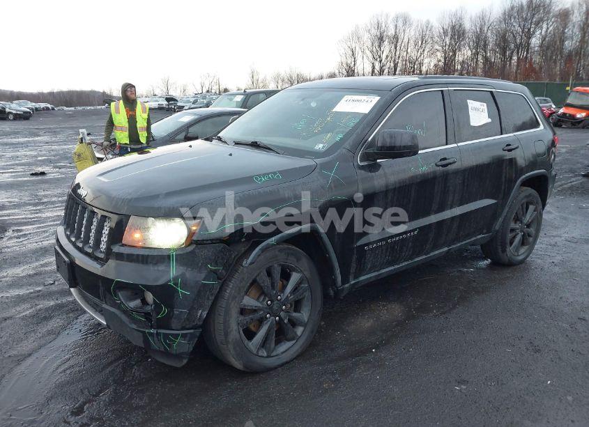 Photo 2 of 2012 Jeep Grand CHEROKEE LAREDO (VIN 1C4RJFAG9CC352984)