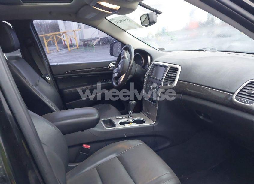 Photo 5 of 2012 Jeep Grand CHEROKEE LAREDO (VIN 1C4RJFAG9CC352984)