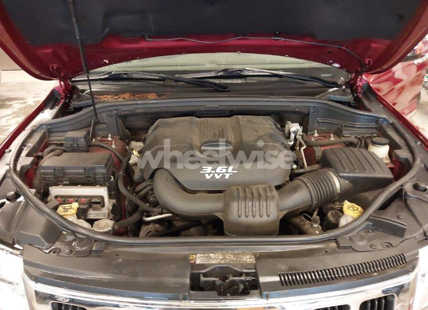 Photo 10 of 2013 Jeep Grand CHEROKEE LAREDO (VIN 1C4RJFAG9DC513514)