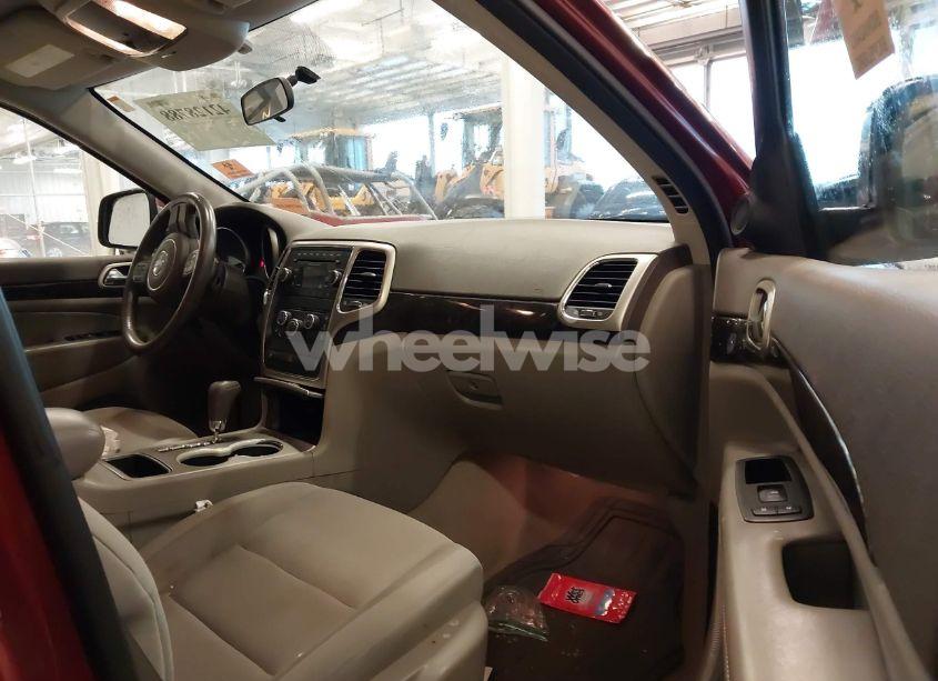 Photo 5 of 2013 Jeep Grand CHEROKEE LAREDO (VIN 1C4RJFAG9DC513514)