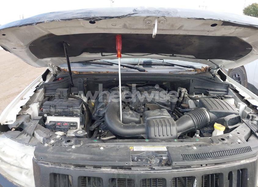 Photo 10 of 2013 Jeep Grand CHEROKEE LAREDO (VIN 1C4RJFAG9DC513884)