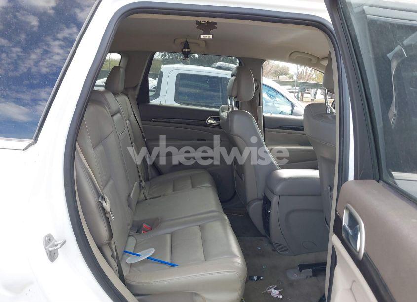 Photo 8 of 2013 Jeep Grand CHEROKEE LAREDO (VIN 1C4RJFAG9DC513884)
