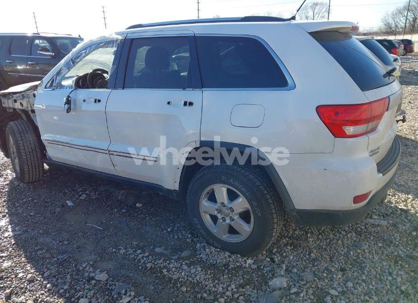 Photo 3 of 2013 Jeep Grand CHEROKEE LAREDO (VIN 1C4RJFAG9DC536257)