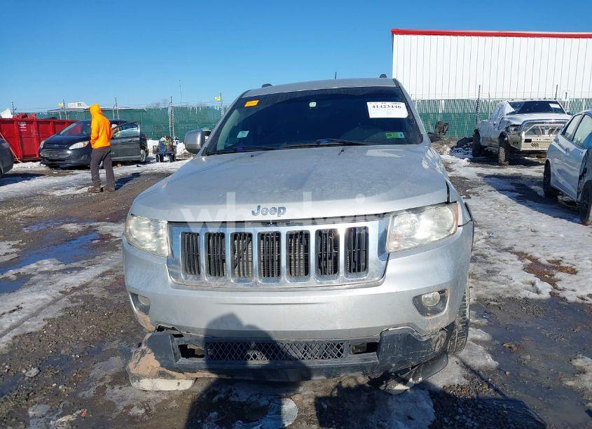 Photo 12 of 2013 Jeep Grand CHEROKEE LAREDO (VIN 1C4RJFAG9DC541393)