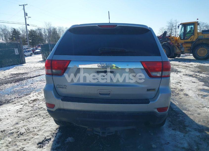 Photo 16 of 2013 Jeep Grand CHEROKEE LAREDO (VIN 1C4RJFAG9DC541393)