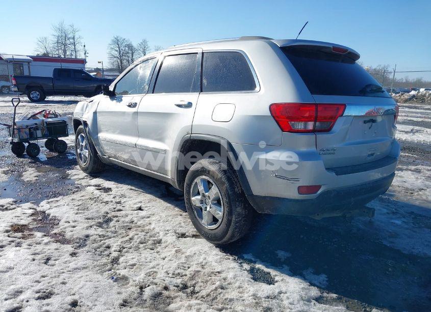 Photo 3 of 2013 Jeep Grand CHEROKEE LAREDO (VIN 1C4RJFAG9DC541393)