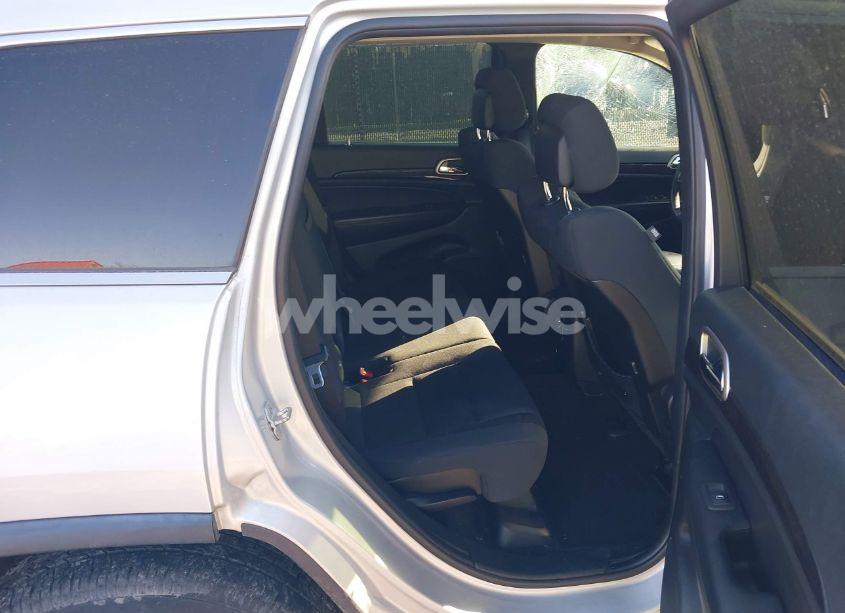 Photo 8 of 2013 Jeep Grand CHEROKEE LAREDO (VIN 1C4RJFAG9DC541393)