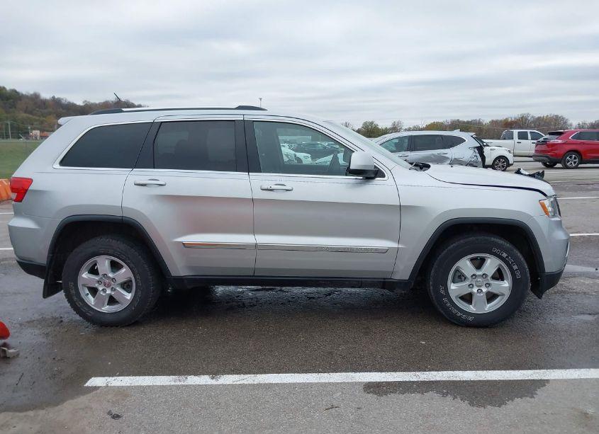 Photo 13 of 2013 Jeep Grand CHEROKEE LAREDO (VIN 1C4RJFAG9DC560252)