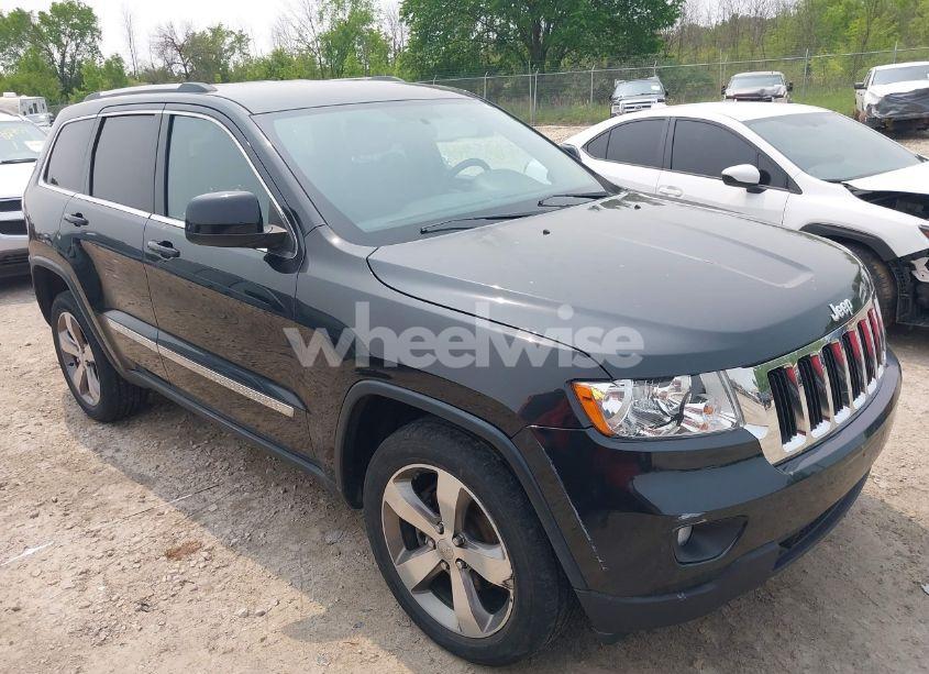 2013 Jeep Grand CHEROKEE LAREDO (VIN 1C4RJFAG9DC630607) main photo