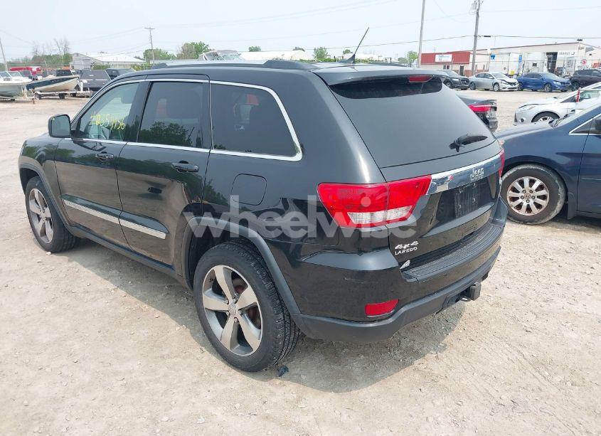 Photo 3 of 2013 Jeep Grand CHEROKEE LAREDO (VIN 1C4RJFAG9DC630607)