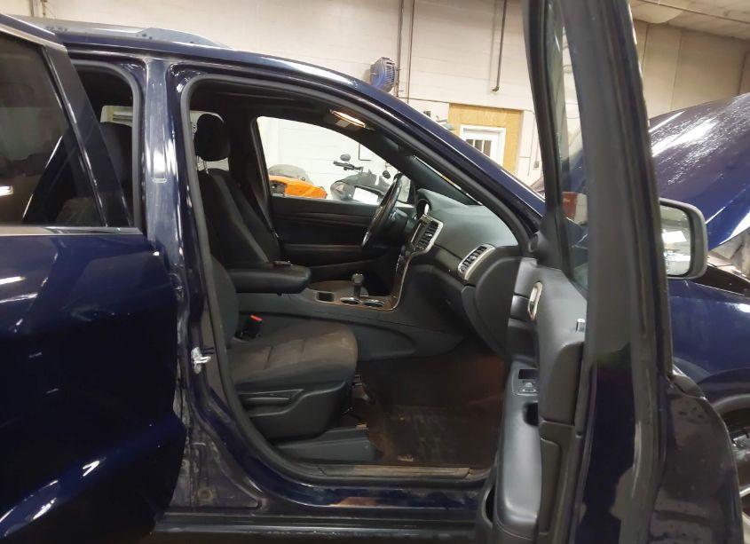 Photo 5 of 2014 Jeep Grand CHEROKEE LAREDO (VIN 1C4RJFAG9EC180734)