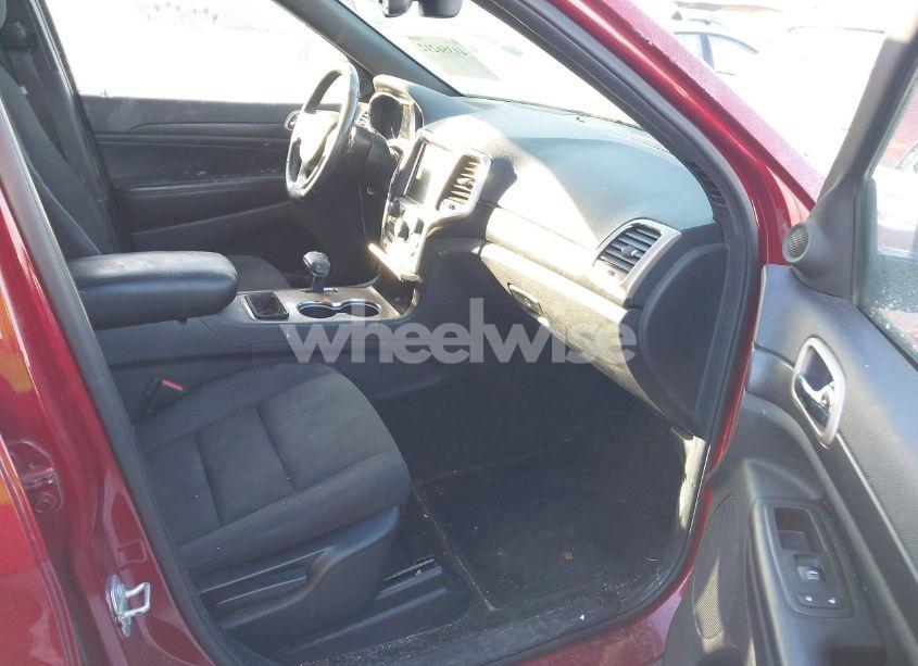 Photo 5 of 2015 Jeep Grand CHEROKEE LAREDO (VIN 1C4RJFAG9FC135276)