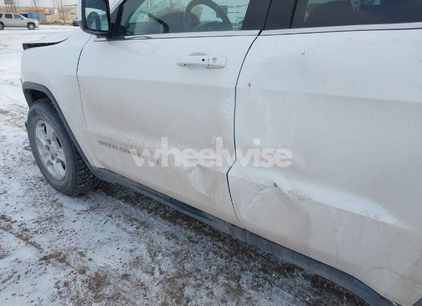 Photo 12 of 2015 Jeep Grand CHEROKEE LAREDO (VIN 1C4RJFAG9FC234146)