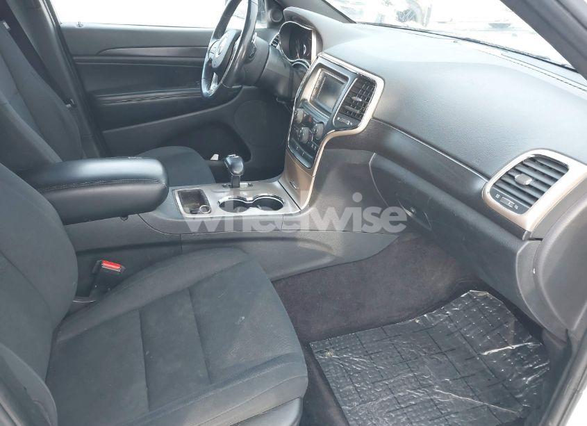 Photo 5 of 2015 Jeep Grand CHEROKEE LAREDO (VIN 1C4RJFAG9FC234146)