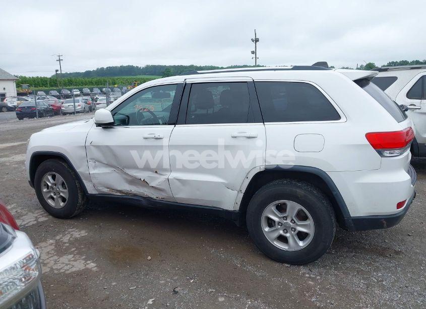 Photo 14 of 2015 Jeep Grand CHEROKEE LAREDO (VIN 1C4RJFAG9FC935933)