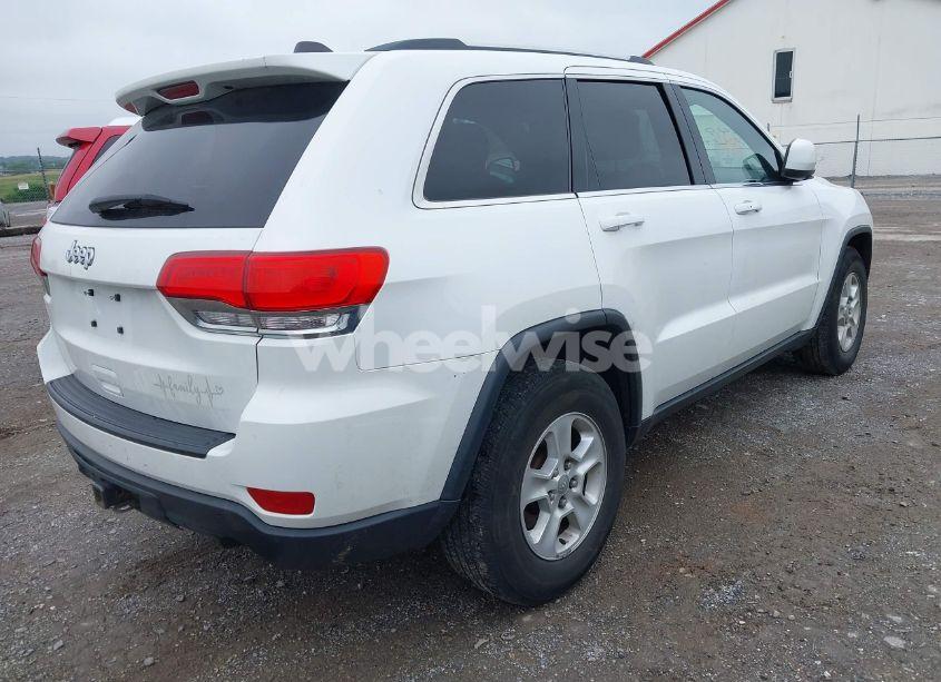 Photo 4 of 2015 Jeep Grand CHEROKEE LAREDO (VIN 1C4RJFAG9FC935933)