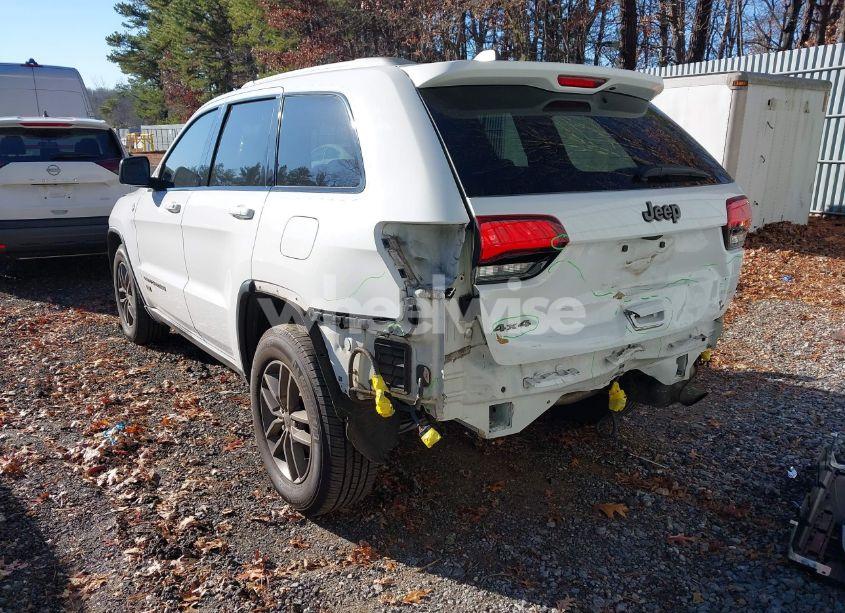 Photo 3 of 2016 Jeep Grand CHEROKEE 75TH ANNIVERSARY (VIN 1C4RJFAG9GC427964)