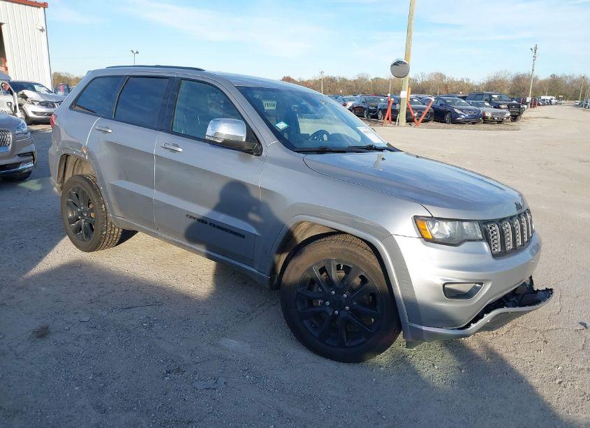 2017 Jeep Grand CHEROKEE ALTITUDE 4X4 (VIN 1C4RJFAG9HC865272) main photo