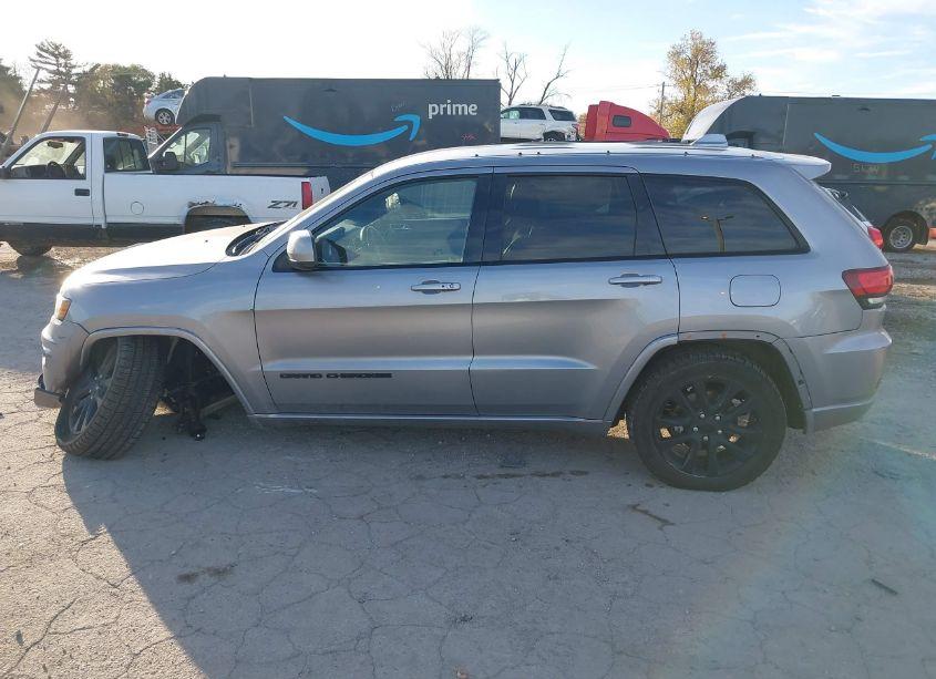 Photo 14 of 2017 Jeep Grand CHEROKEE ALTITUDE 4X4 (VIN 1C4RJFAG9HC865272)