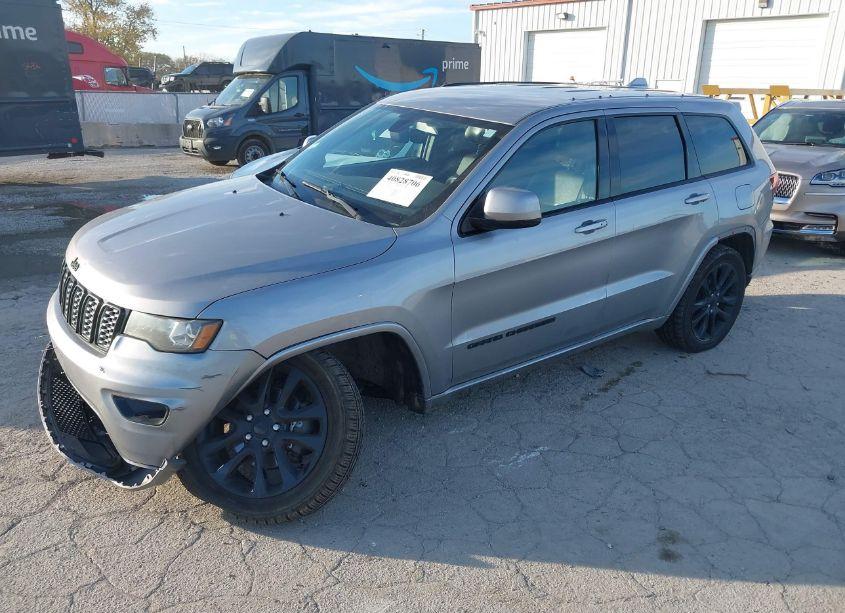 Photo 2 of 2017 Jeep Grand CHEROKEE ALTITUDE 4X4 (VIN 1C4RJFAG9HC865272)
