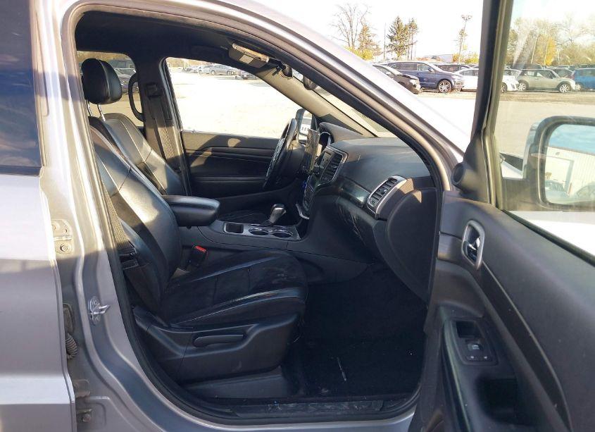 Photo 5 of 2017 Jeep Grand CHEROKEE ALTITUDE 4X4 (VIN 1C4RJFAG9HC865272)