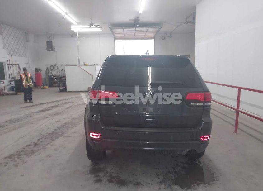 Photo 15 of 2017 Jeep Grand CHEROKEE ALTITUDE 4X4 (VIN 1C4RJFAG9HC886171)