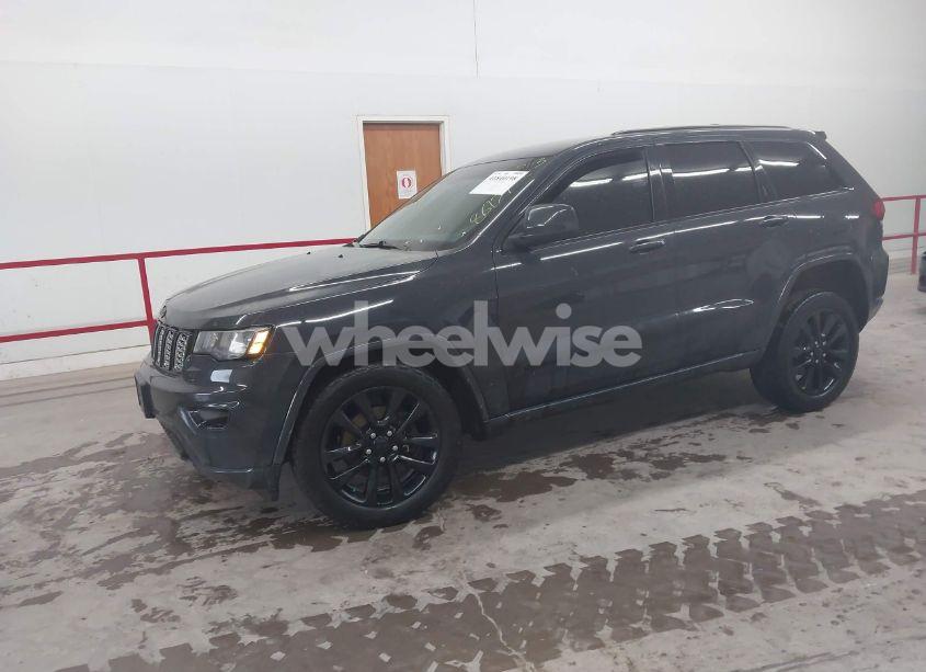 Photo 2 of 2017 Jeep Grand CHEROKEE ALTITUDE 4X4 (VIN 1C4RJFAG9HC886171)