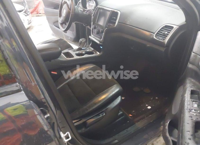 Photo 5 of 2017 Jeep Grand CHEROKEE ALTITUDE 4X4 (VIN 1C4RJFAG9HC886171)