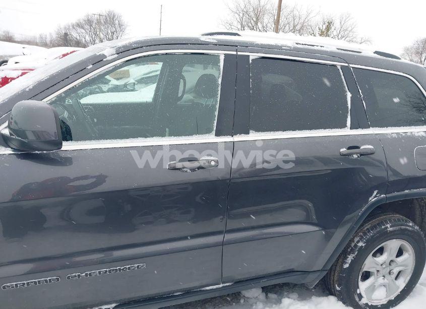 Photo 14 of 2017 Jeep Grand CHEROKEE LAREDO 4X4 (VIN 1C4RJFAG9HC901896)