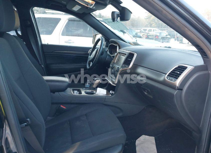 Photo 5 of 2017 Jeep Grand CHEROKEE LAREDO 4X4 (VIN 1C4RJFAG9HC929293)