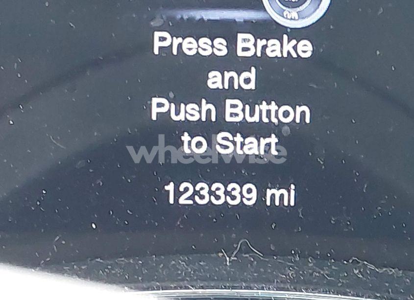 Photo 15 of 2017 Jeep Grand CHEROKEE ALTITUDE 4X4 (VIN 1C4RJFAG9HC946689)