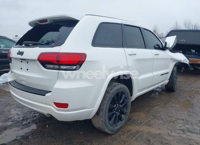 Photo 4 of 2017 Jeep Grand CHEROKEE ALTITUDE 4X4 (VIN 1C4RJFAG9HC946689)