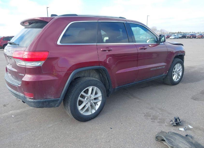 Photo 4 of 2017 Jeep Grand CHEROKEE LAREDO 4X4 (VIN 1C4RJFAG9HC946952)