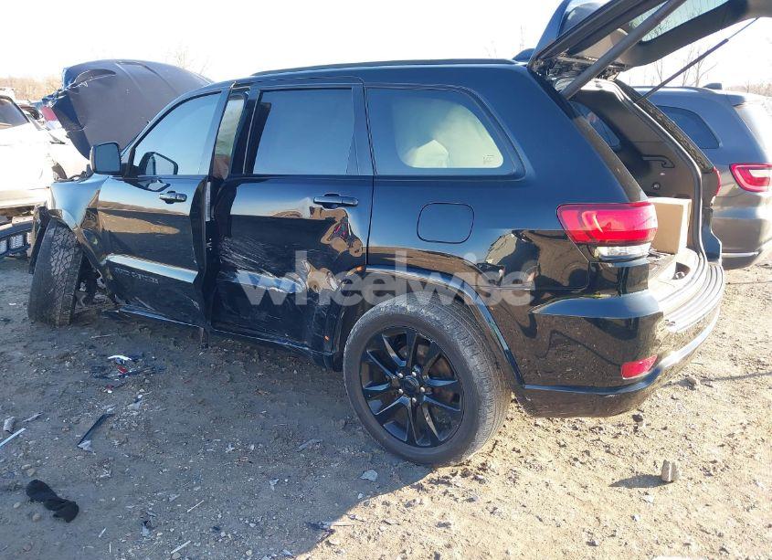 Photo 3 of 2018 Jeep Grand CHEROKEE ALTITUDE 4X4 (VIN 1C4RJFAG9JC102724)