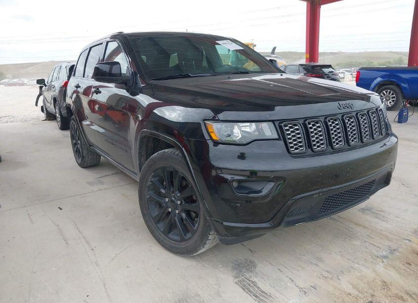 2018 Jeep Grand CHEROKEE ALTITUDE 4X4 (VIN 1C4RJFAG9JC118633) main photo