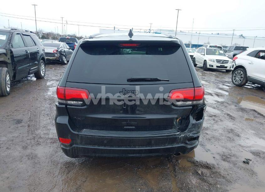 Photo 16 of 2018 Jeep Grand CHEROKEE ALTITUDE 4X4 (VIN 1C4RJFAG9JC152264)