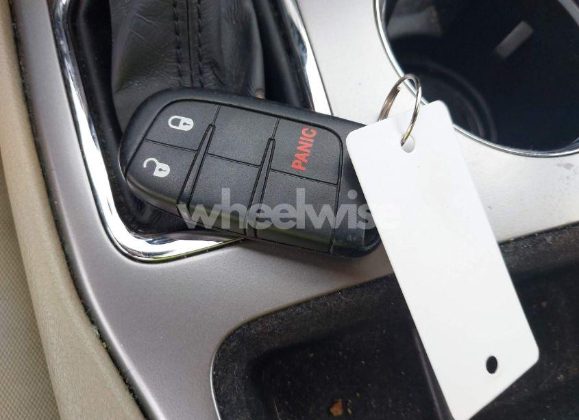 Photo 11 of 2018 Jeep Grand CHEROKEE LAREDO E 4X4 (VIN 1C4RJFAG9JC191453)