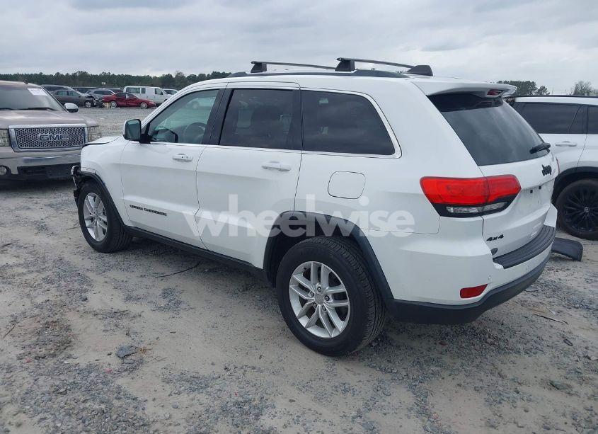 Photo 3 of 2018 Jeep Grand CHEROKEE LAREDO E 4X4 (VIN 1C4RJFAG9JC191453)