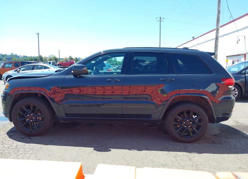 Photo 14 of 2018 Jeep Grand CHEROKEE ALTITUDE 4X4 (VIN 1C4RJFAG9JC203617)