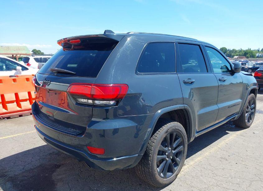 Photo 4 of 2018 Jeep Grand CHEROKEE ALTITUDE 4X4 (VIN 1C4RJFAG9JC203617)