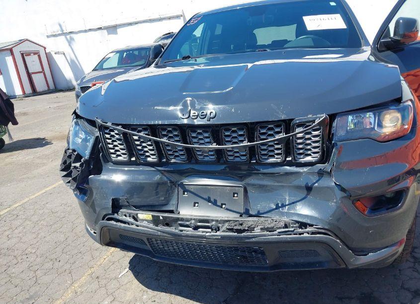 Photo 6 of 2018 Jeep Grand CHEROKEE ALTITUDE 4X4 (VIN 1C4RJFAG9JC203617)