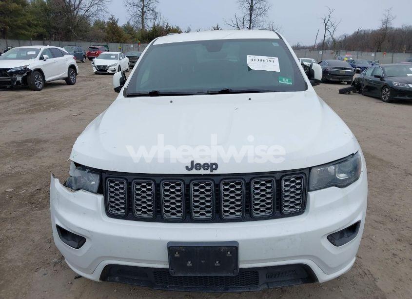 Photo 13 of 2018 Jeep Grand CHEROKEE ALTITUDE 4X4 (VIN 1C4RJFAG9JC350858)