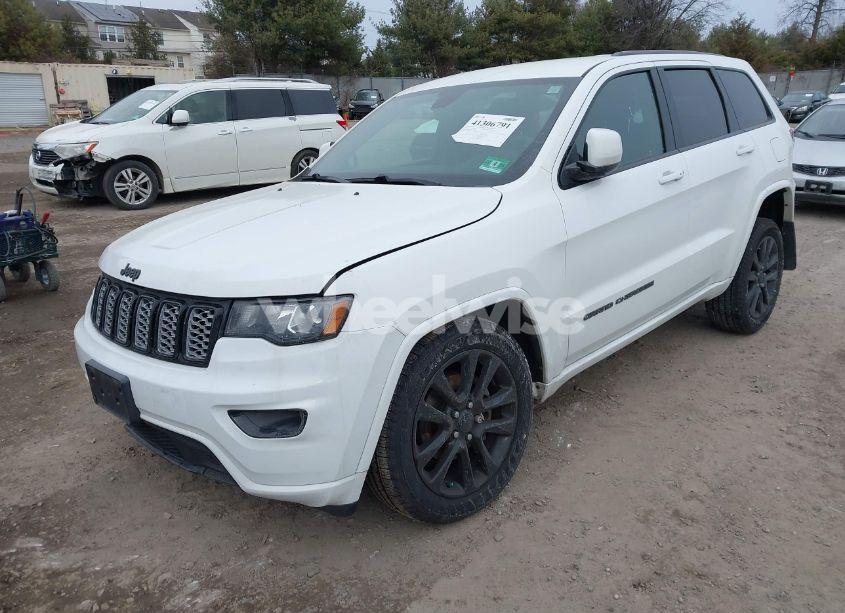 Photo 2 of 2018 Jeep Grand CHEROKEE ALTITUDE 4X4 (VIN 1C4RJFAG9JC350858)