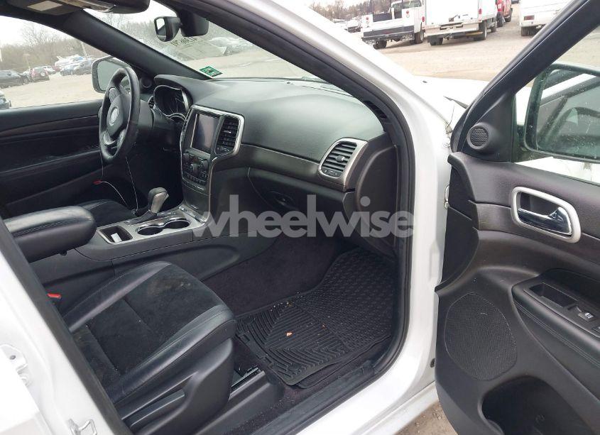 Photo 5 of 2018 Jeep Grand CHEROKEE ALTITUDE 4X4 (VIN 1C4RJFAG9JC350858)